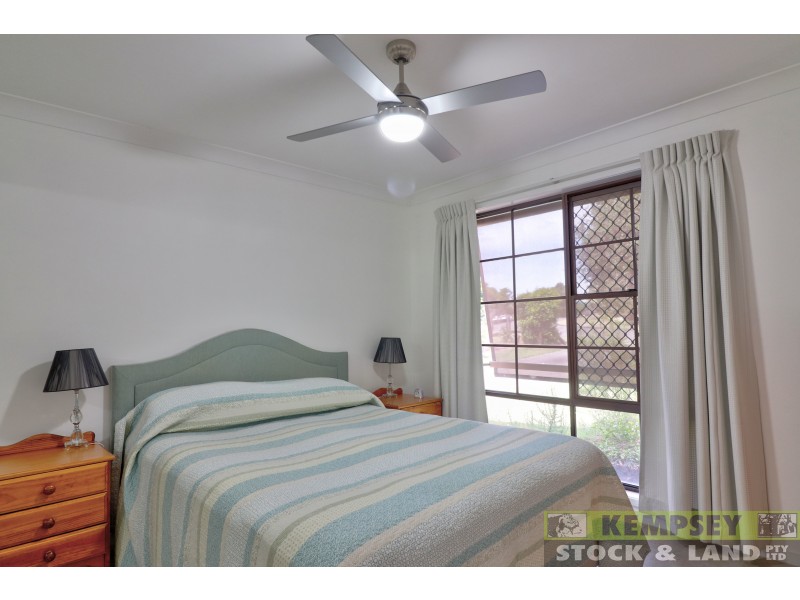 20 Mitchell Ave, West Kempsey NSW 2440