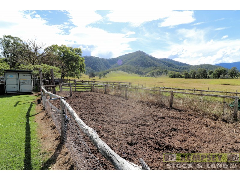 2 Lower Creek Rd, Lower Creek NSW 2440