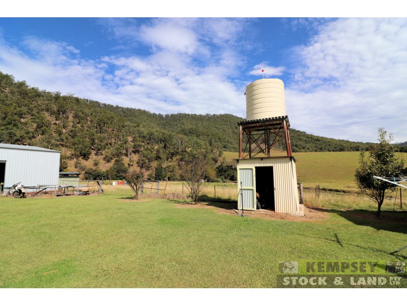 2 Lower Creek Rd, Lower Creek NSW 2440