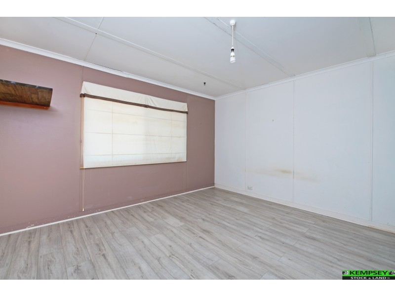 880 Armidale Rd, Skillion Flat NSW 2440