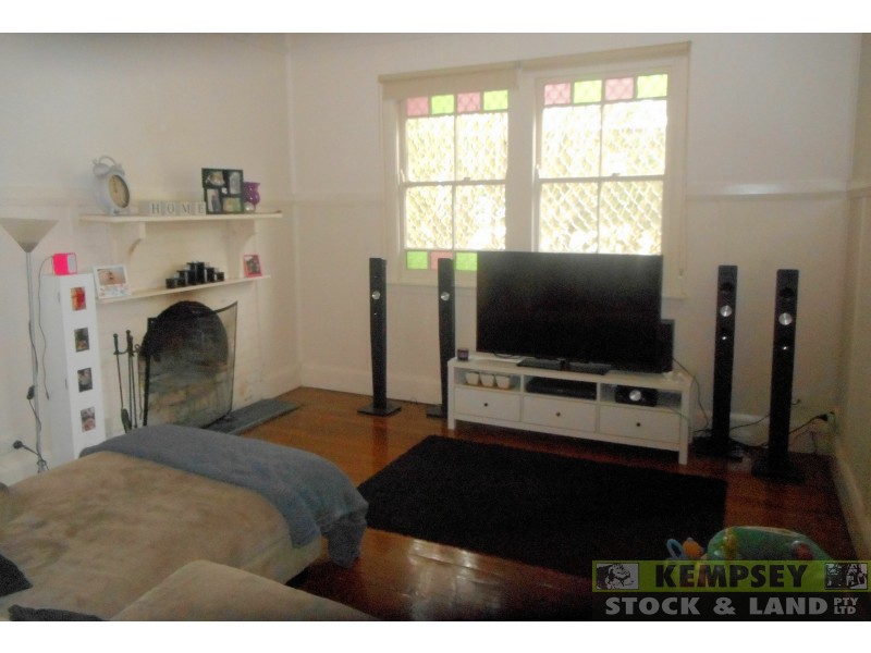 5 Innes St, East Kempsey NSW 2440