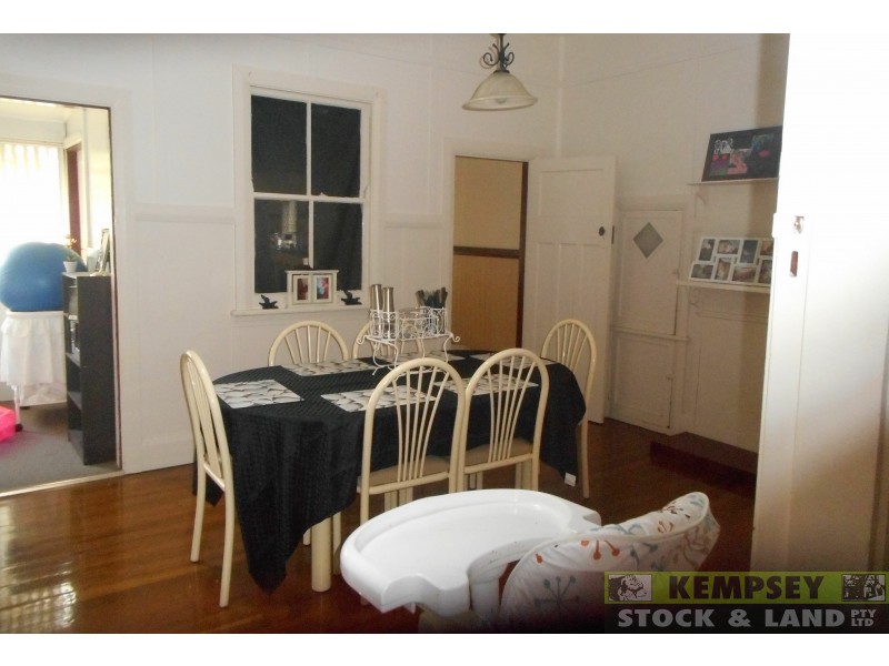 5 Innes St, East Kempsey NSW 2440