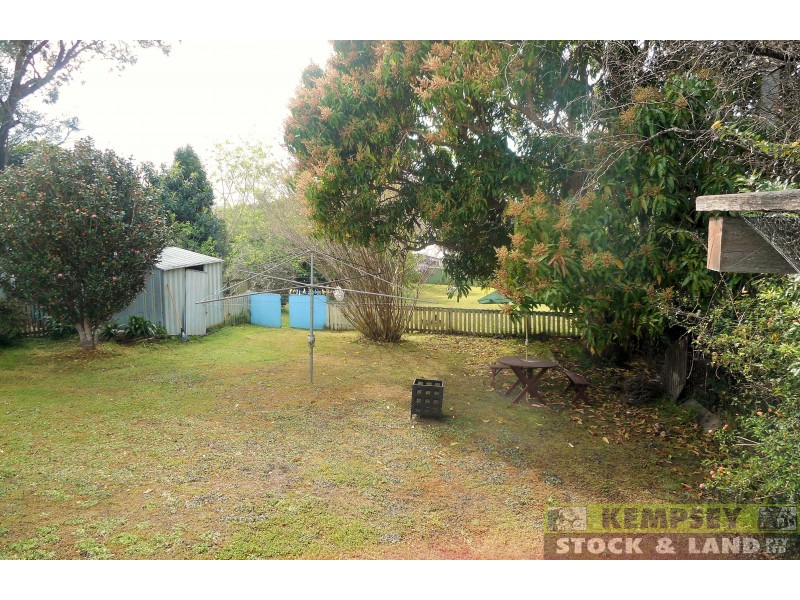 5 Innes St, East Kempsey NSW 2440