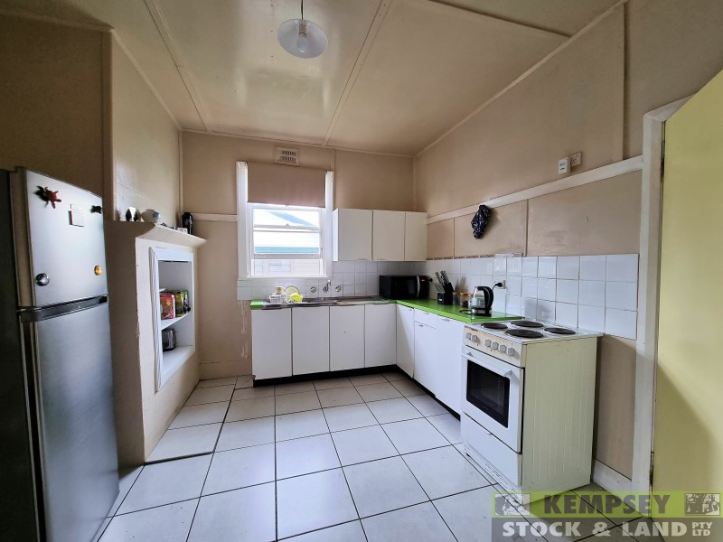 32 Polwood St, West Kempsey NSW 2440