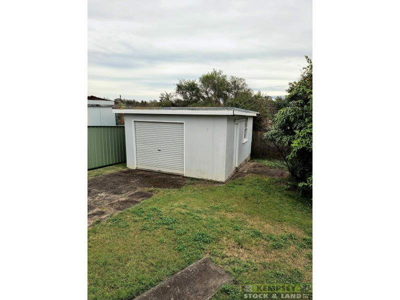 32 Polwood St, West Kempsey NSW 2440
