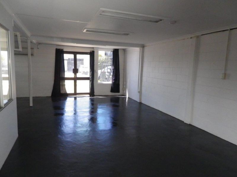 24 Thorne Street, Wynnum QLD 4178