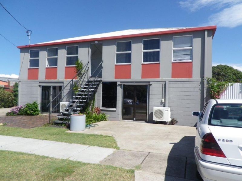 24 Thorne Street, Wynnum QLD 4178