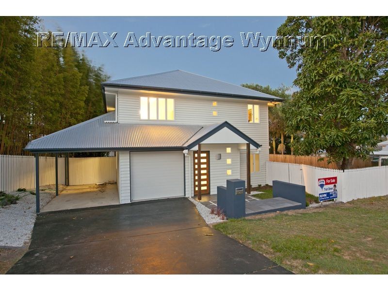 9 Adrian St, Manly West QLD 4179