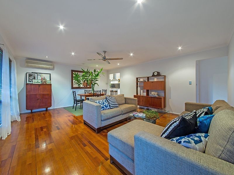 1 Rosier St, Wynnum West QLD 4178