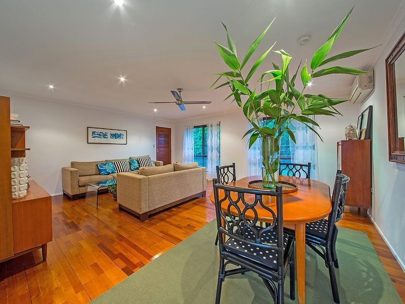 1 Rosier St, Wynnum West QLD 4178