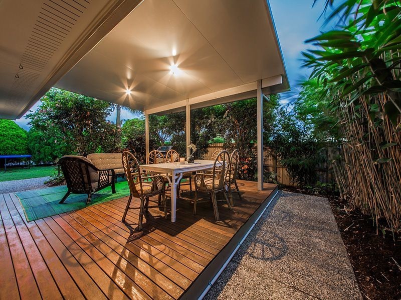 1 Rosier St, Wynnum West QLD 4178