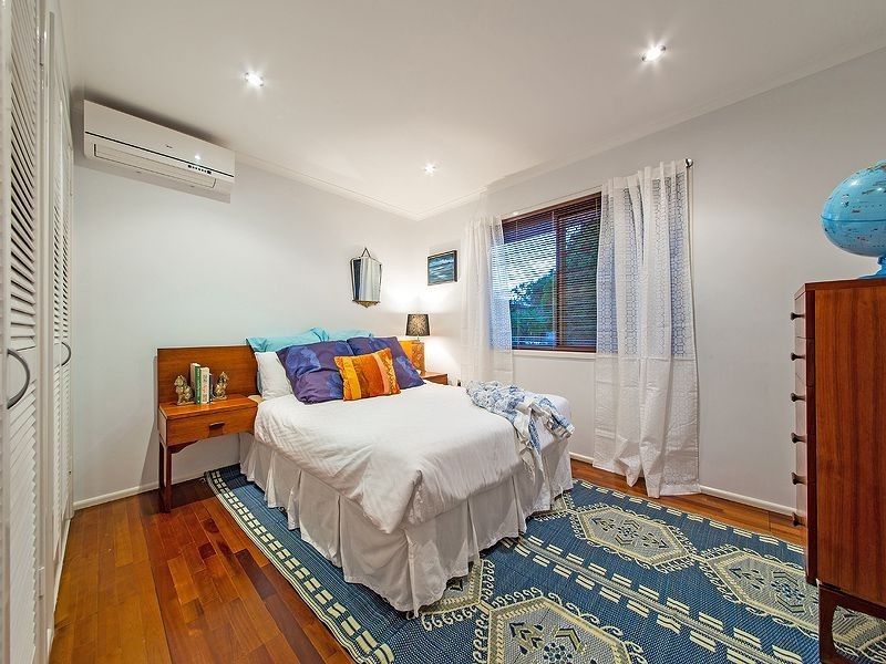 1 Rosier St, Wynnum West QLD 4178