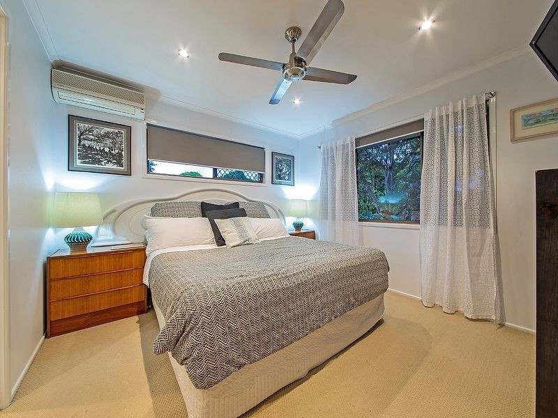 1 Rosier St, Wynnum West QLD 4178