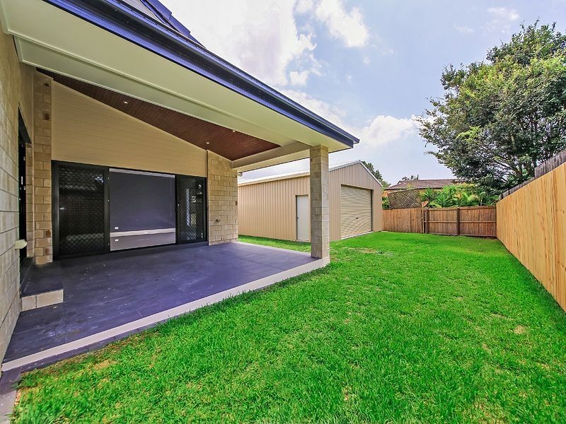 23 Sandy Camp Rd, Wynnum QLD 4178