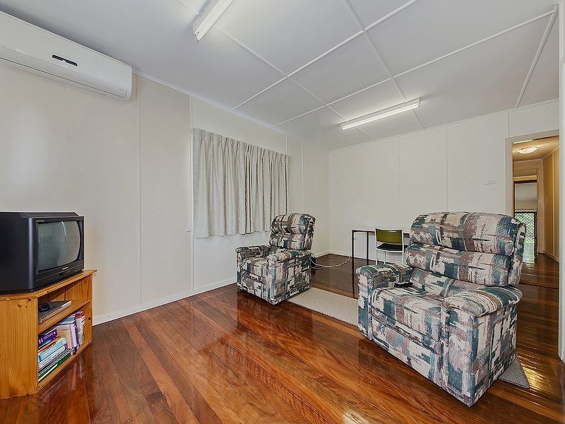 233 Whites Road, Lota QLD 4179