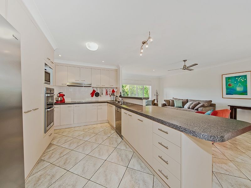 14 Cassandra Crescent, Belmont QLD 4153