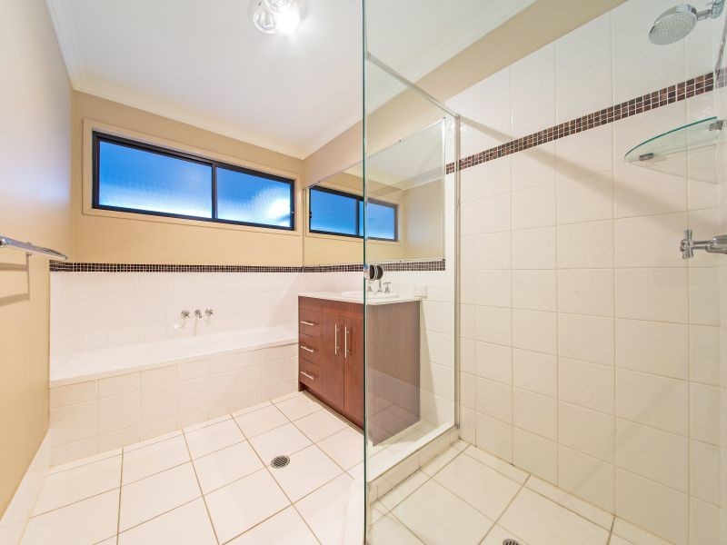 10 John Street, Manly West QLD 4179