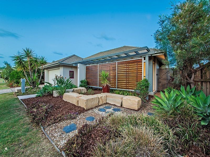 15 Watervale Pde, Wakerley QLD 4154