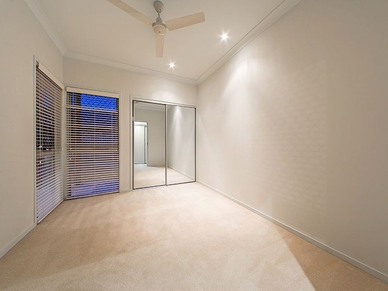 15 Watervale Pde, Wakerley QLD 4154