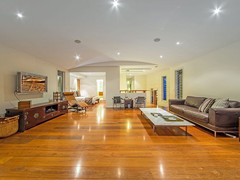 6 Wellington Street, Manly QLD 4179