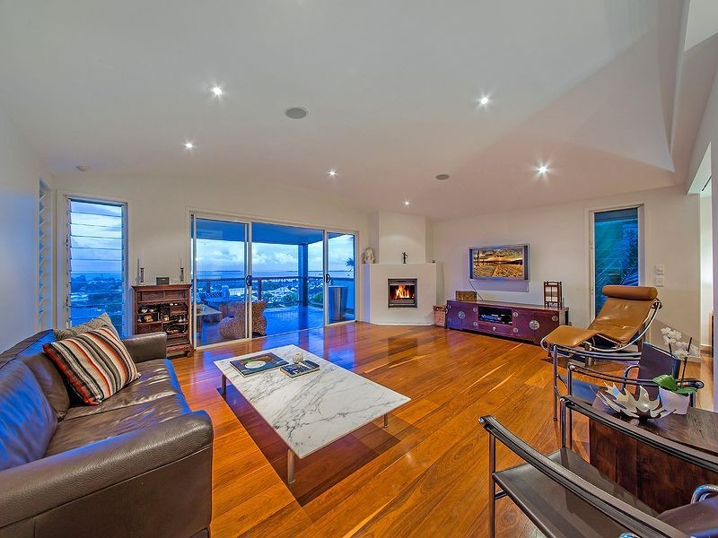 6 Wellington Street, Manly QLD 4179