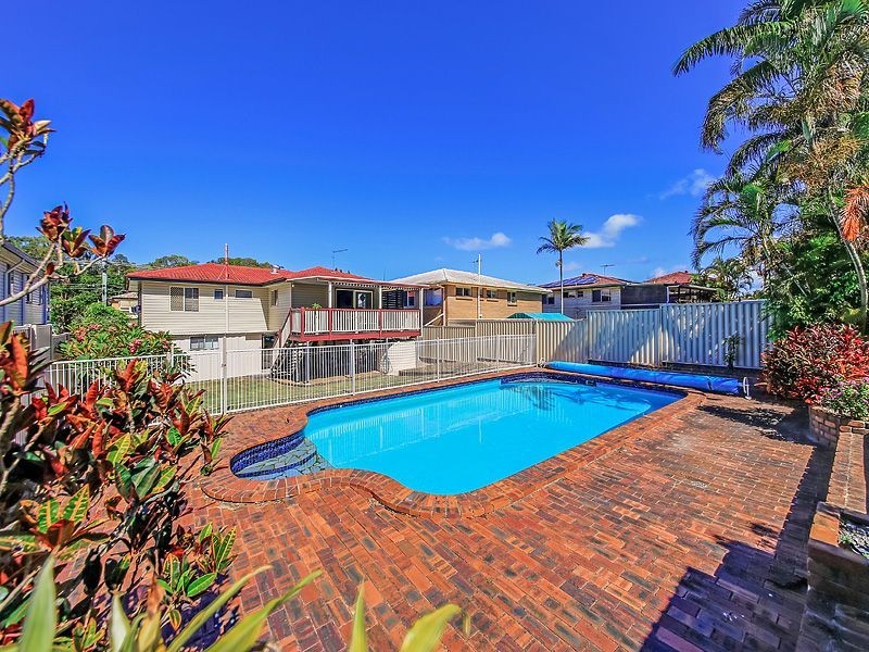 45 Ingleston Street, Wynnum West QLD 4178
