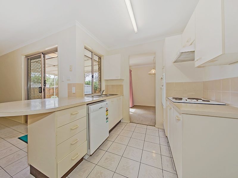 118 Blackwood Road, Manly West QLD 4179