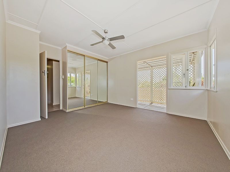 63 Randall Road, Wynnum West QLD 4178