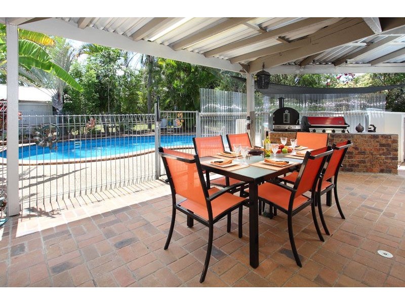 2 Caston Court, Birkdale QLD 4159