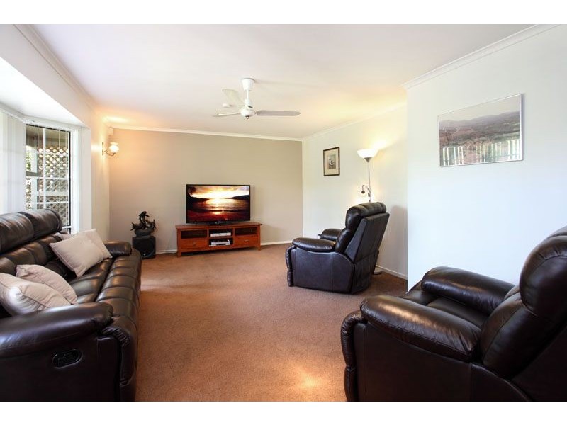 2 Caston Court, Birkdale QLD 4159