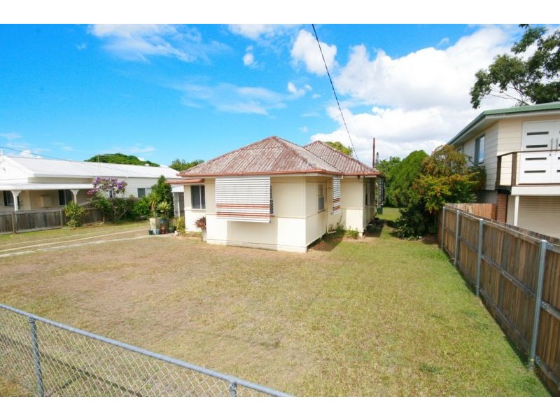 26 Madgwick Street, Wynnum QLD 4178