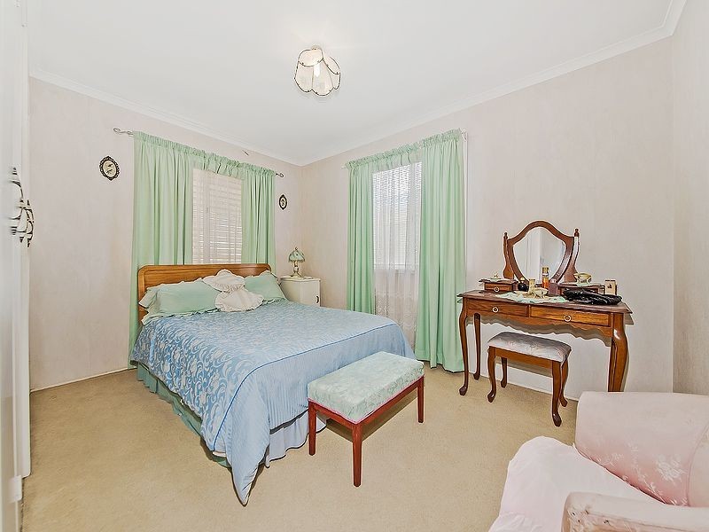 17 Manly Road, Manly QLD 4179