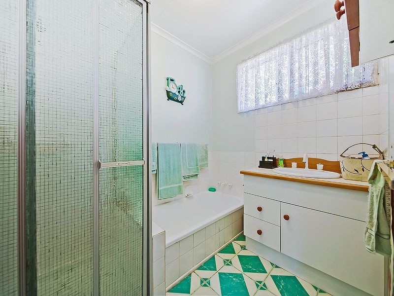 17 Manly Road, Manly QLD 4179