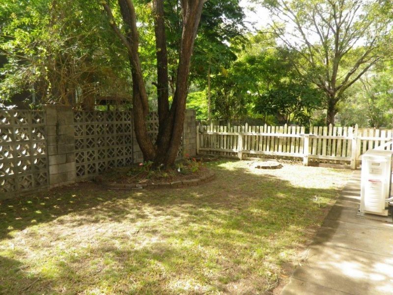 6 Brinkworth Place, Indooroopilly QLD 4068