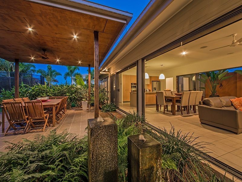 44 Mossvale Dr, Wakerley QLD 4154