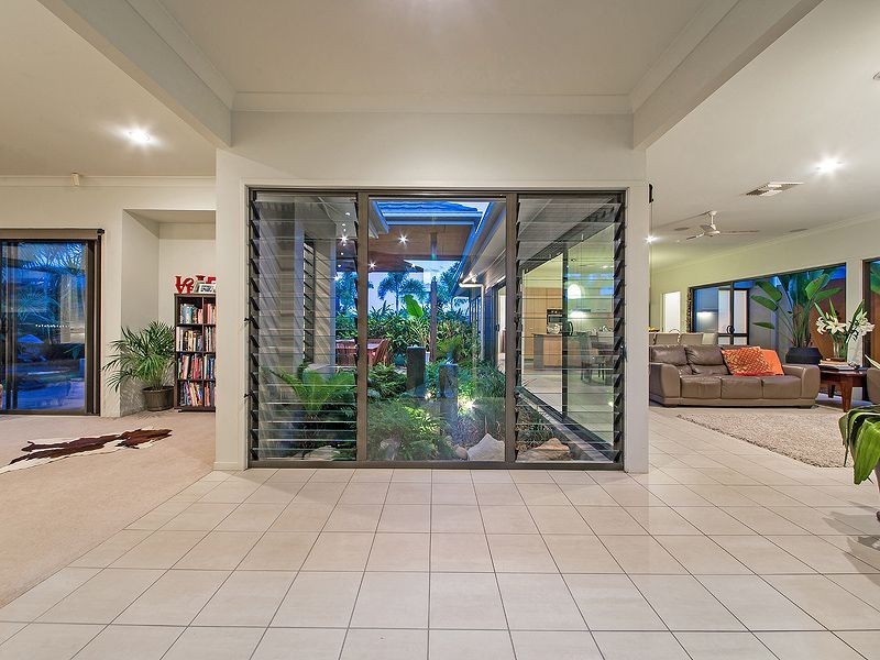 44 Mossvale Dr, Wakerley QLD 4154