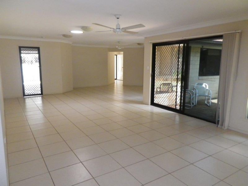 33 Thomas Street, Wynnum QLD 4178