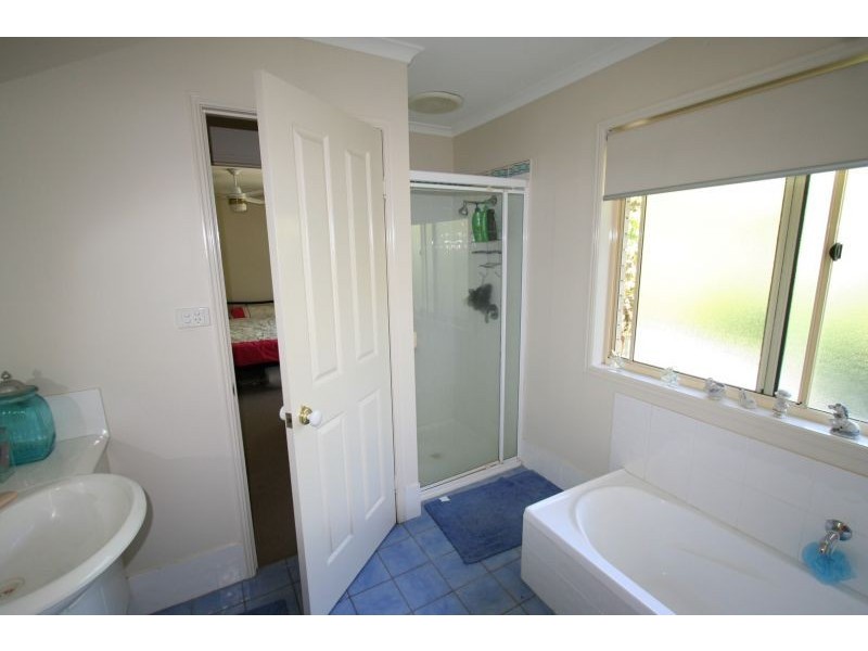 8/320 Manly Road, Manly West QLD 4179