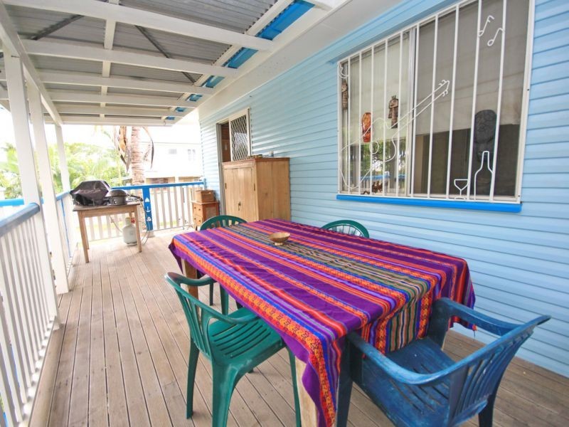 785 Esplanade, Lota QLD 4179