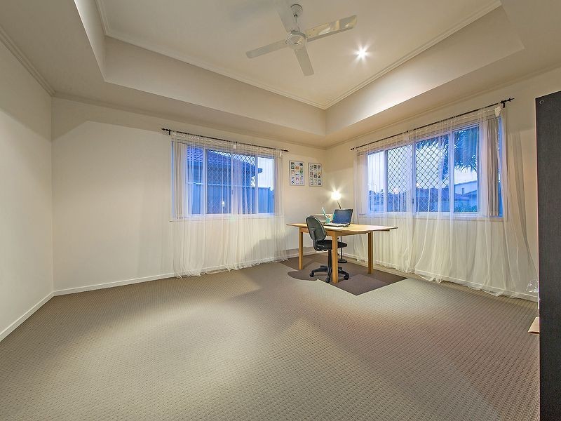 5 Cola Cres, Wynnum West QLD 4178