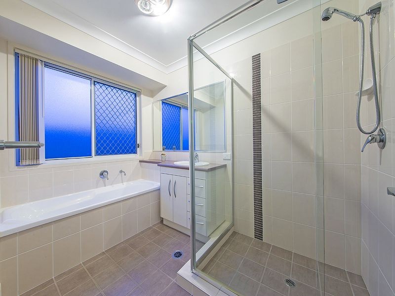 5 Cola Cres, Wynnum West QLD 4178
