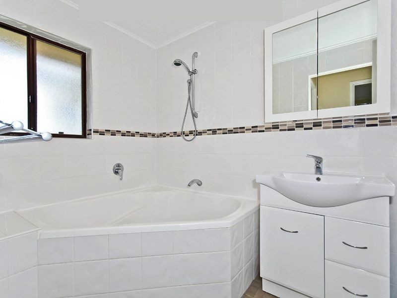 34 Tarwhine Street, Manly West QLD 4179