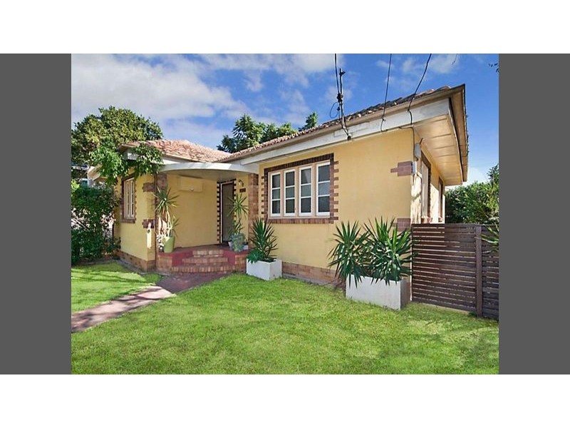 354 Riding Rd, Balmoral QLD 4171