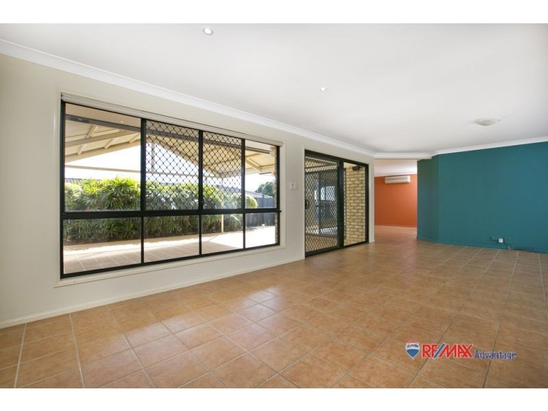 15 Lockwood Crescent, Manly West QLD 4179