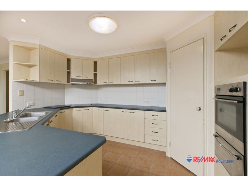 15 Lockwood Crescent, Manly West QLD 4179