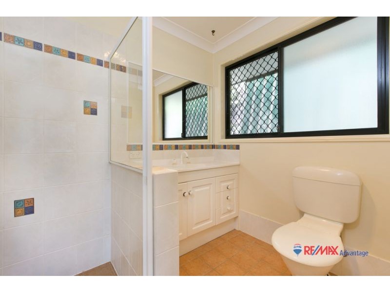 15 Lockwood Crescent, Manly West QLD 4179