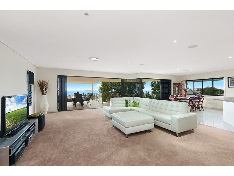 50 Carlton Tce, Wynnum QLD 4178