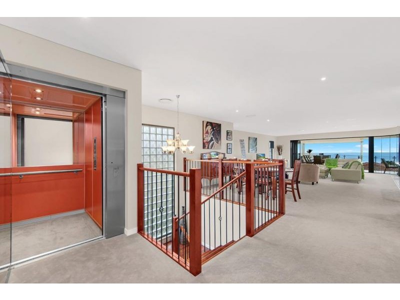 50 Carlton Tce, Wynnum QLD 4178