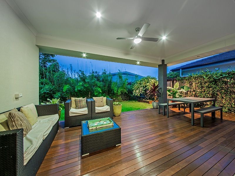 69 Foxwood Cct, Wakerley QLD 4154