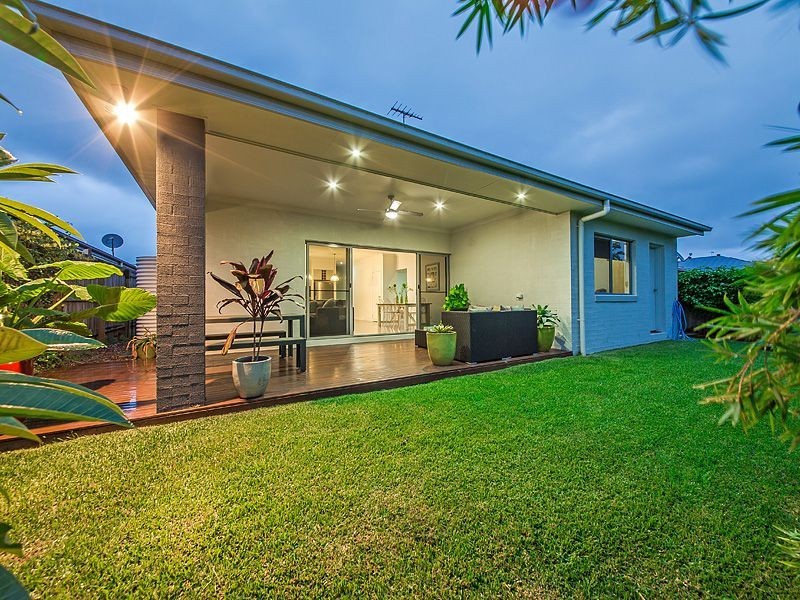 69 Foxwood Cct, Wakerley QLD 4154